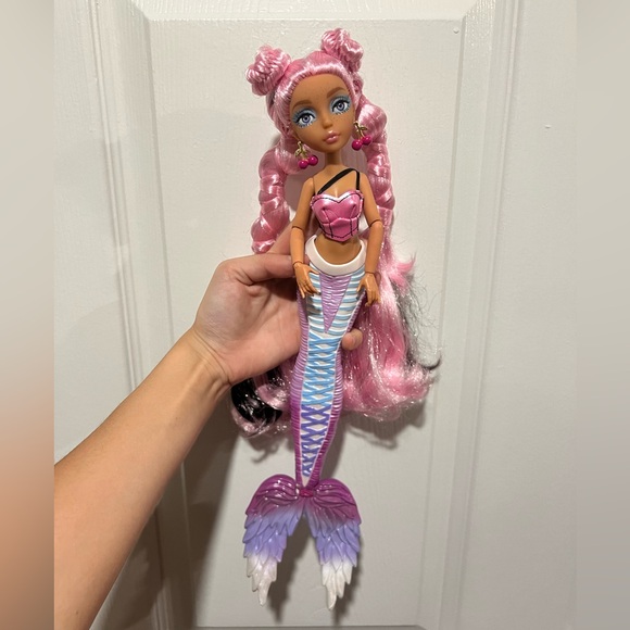 Mermaze Mermaidz Mermaid doll Pink Hair discontinued - Picture 2 of 10